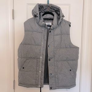 Old Navy Puffer Vest
